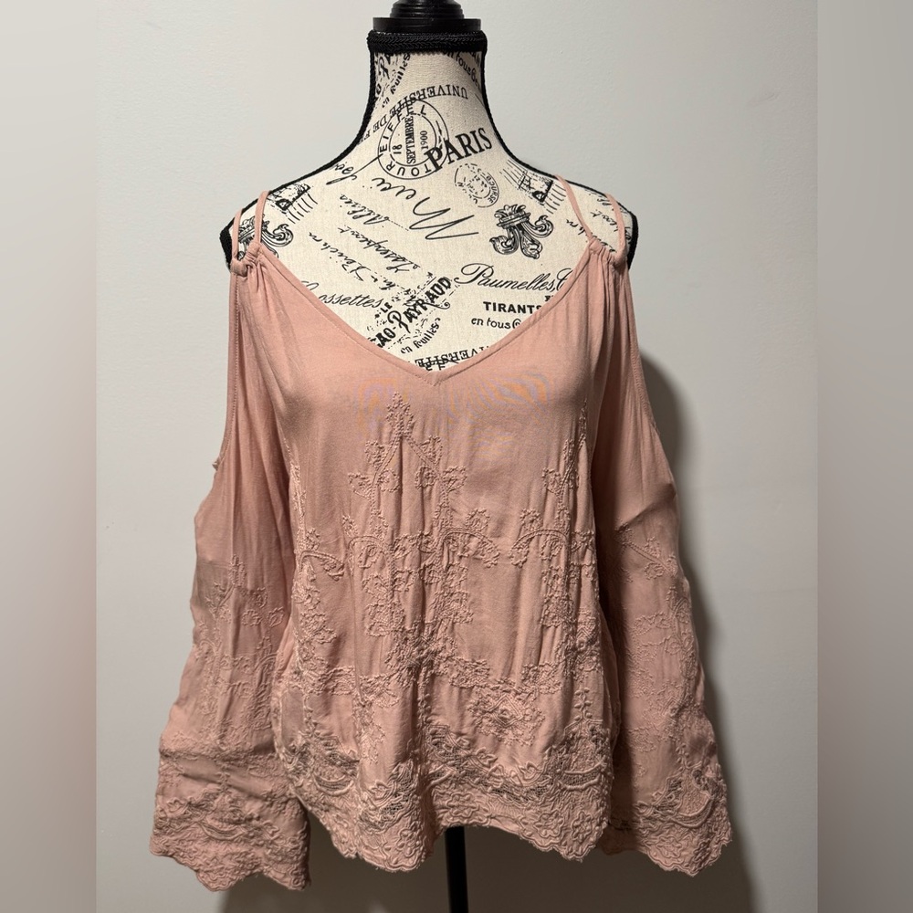Love Stitch Cold Shoulder blouse